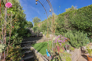 Photo 32- click for photo gallery
